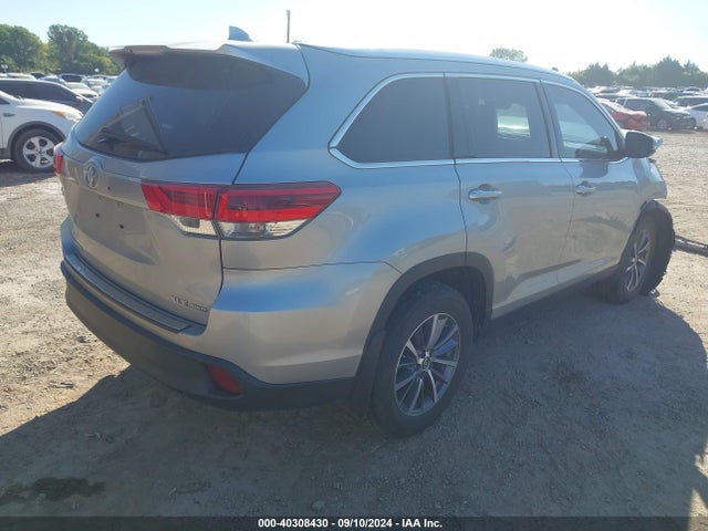 Toyota Highlander Xle 2019 5TDJZRFH0KS572553 Image 4