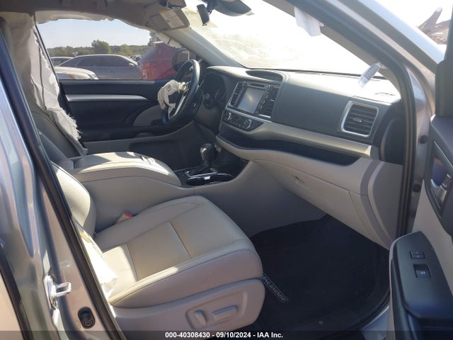 Toyota Highlander Xle 2019 5TDJZRFH0KS572553 Image 5