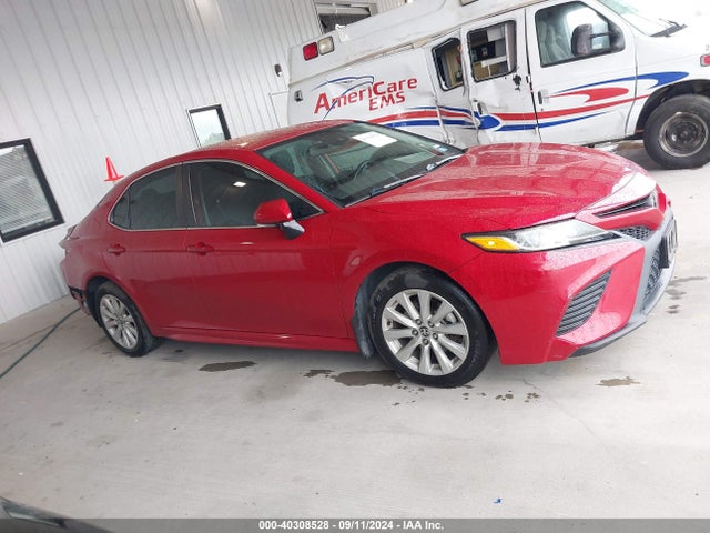 4T1B11HK3KU242323 Toyota CAMRY SE