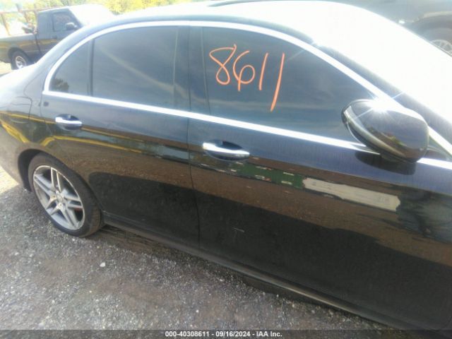 WDDZF4KB3HA029841 Mercedes-Benz E 300 4matic