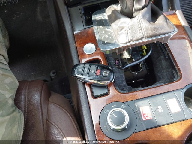 WVGEP9BP8ED008665 Volkswagen Touareg Tdi Lux