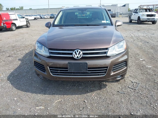 WVGEP9BP8ED008665 Volkswagen Touareg Tdi Lux