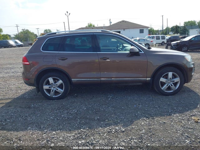 WVGEP9BP8ED008665 Volkswagen Touareg Tdi Lux