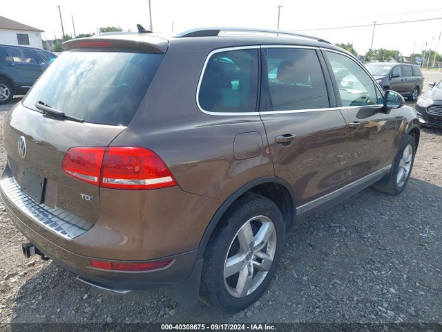 WVGEP9BP8ED008665 Volkswagen Touareg Tdi Lux