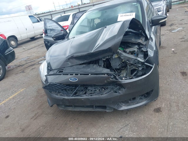 Ford FOCUS SE 2016 1FADP3K28GL252851 Image 12