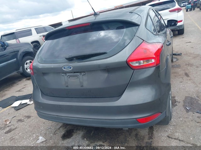 Ford FOCUS SE 2016 1FADP3K28GL252851 Image 16
