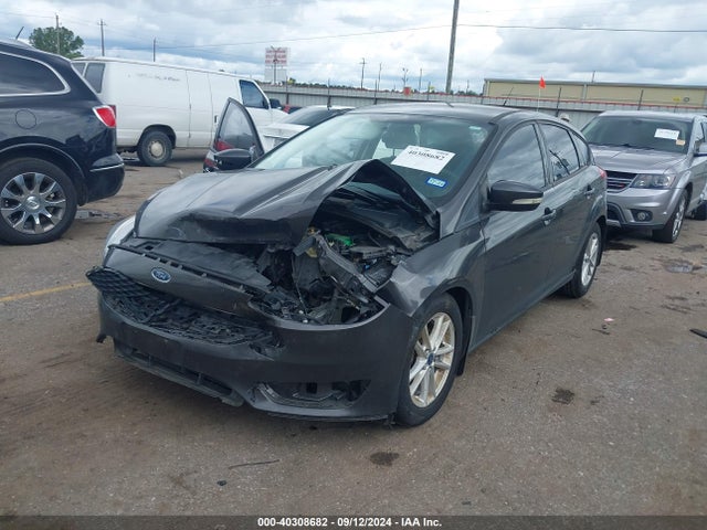 Ford FOCUS SE 2016 1FADP3K28GL252851 Image 2