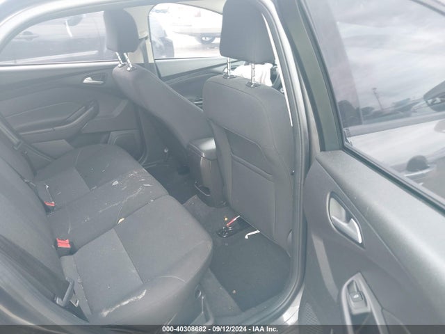 Ford FOCUS SE 2016 1FADP3K28GL252851 Image 8