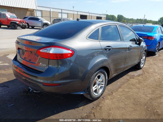 Ford FIESTA SE 2017 3FADP4BJ5HM167995 Image 4
