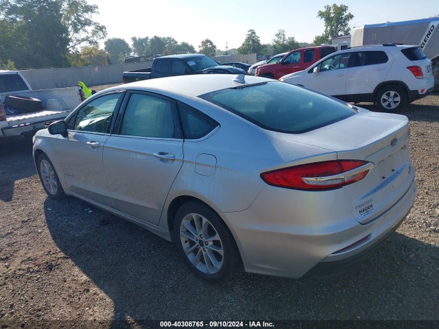 Ford Fusion Hybrid Se 2019 3FA6P0LU6KR197124 Image 3