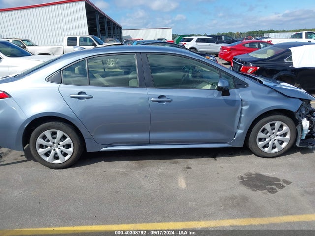 Toyota COROLLA LE 2022 JTDEPMAE5NJ200036 Image 14