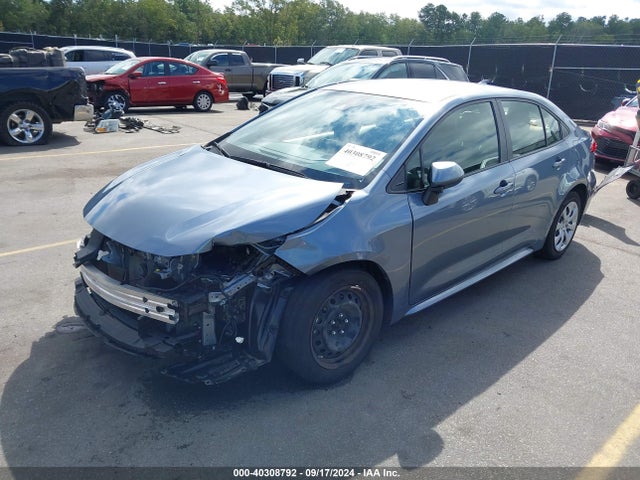 Toyota COROLLA LE 2022 JTDEPMAE5NJ200036 Image 2