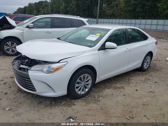 Toyota CAMRY LE 2017 4T1BF1FK8HU440070 Image 2