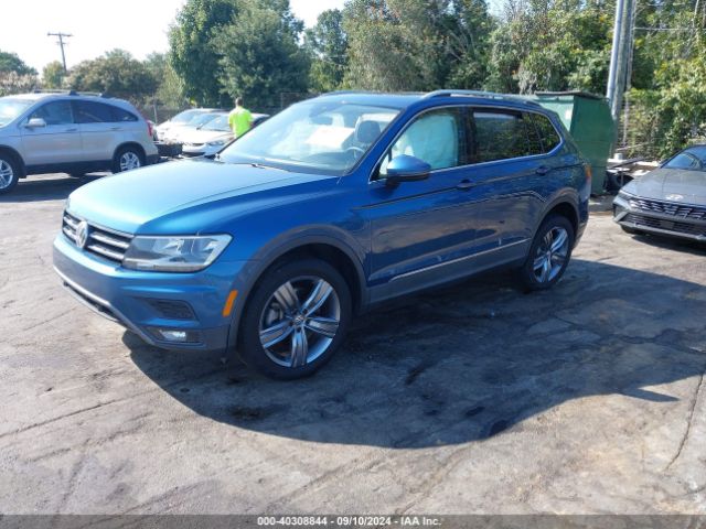 3VV3B7AX0LM070872 Volkswagen Tiguan 2.0t Se/2.0t Se R-line Black/2.0t Sel