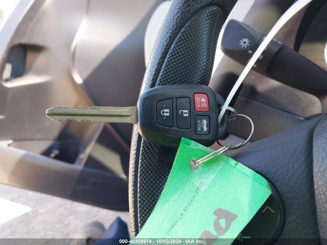 Toyota COROLLA LE 2017 5YFBURHE1HP667582 Image 11