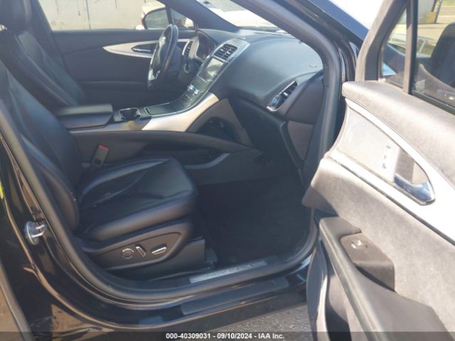 2LMPJ6J9XLBL13197 Lincoln Nautilus Standard