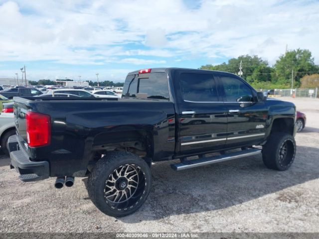 3GCUKTEJ4JG236811 Chevrolet Silverado 1500 High Country