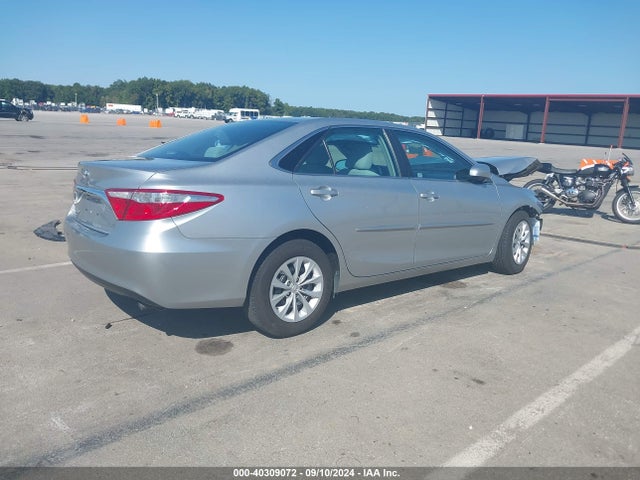 Toyota CAMRY LE 2016 4T4BF1FK2GR562833 Image 4