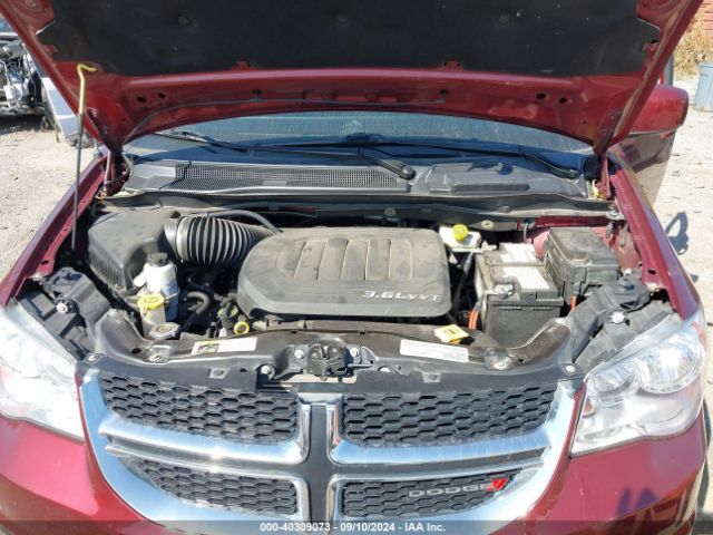 2C4RDGCGXJR329812 Dodge Grand Caravan Sxt