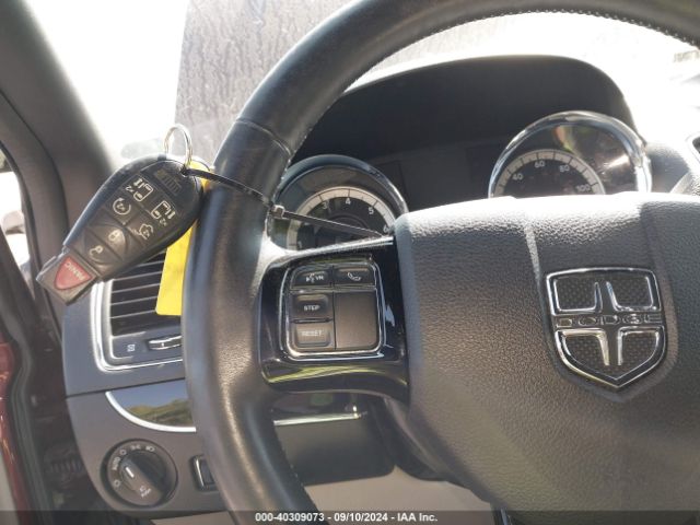 2C4RDGCGXJR329812 Dodge Grand Caravan Sxt