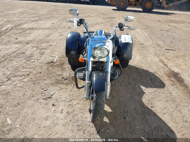 2015 HARLEY-DAVIDSON FLRT 1HD1MCM18FB852492 Photo 4