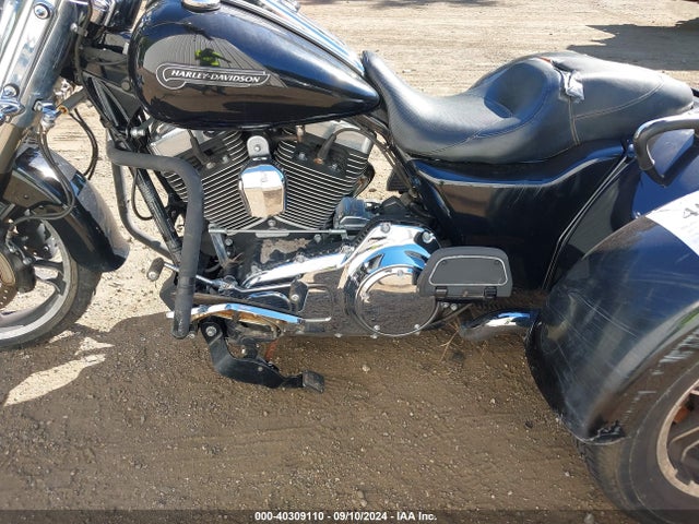 2015 HARLEY-DAVIDSON FLRT 1HD1MCM18FB852492 Photo 8