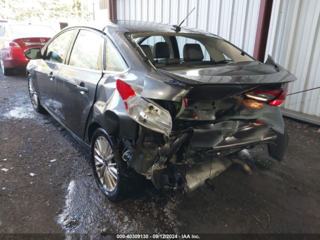 1FADP3J2XJL294253 Ford Focus Titanium