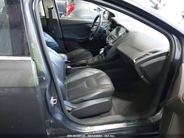 1FADP3J2XJL294253 Ford Focus Titanium