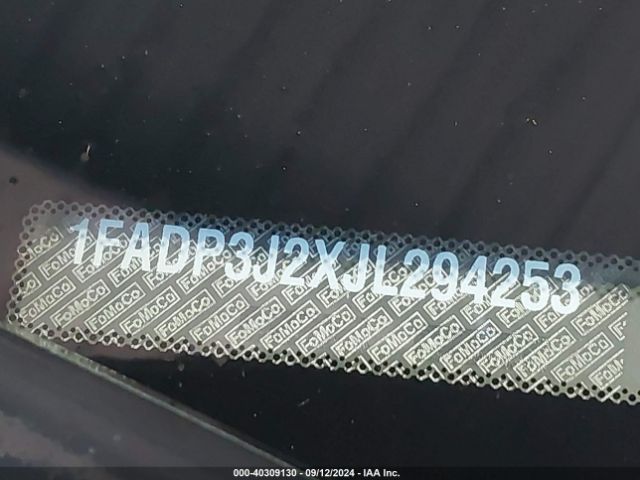 1FADP3J2XJL294253 Ford Focus Titanium