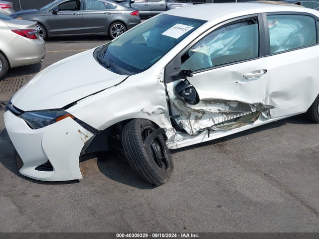 Toyota COROLLA LE 2018 5YFBURHE0JP789582 Image 6