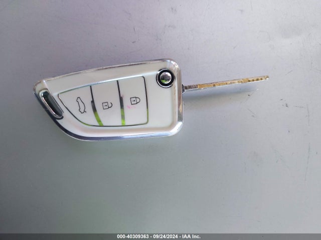 5NPD84LF8HH080244 Hyundai ELANTRA SE