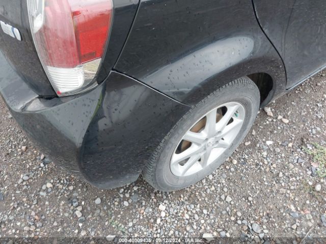 JTDKDTB31F1106322 Toyota Prius C Four