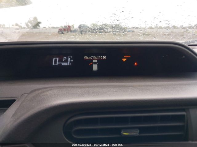 JTDKDTB31F1106322 Toyota Prius C Four