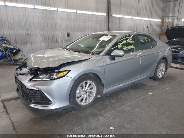 Toyota CAMRY LE 2023 4T1C11BK0PU091588 Image 2