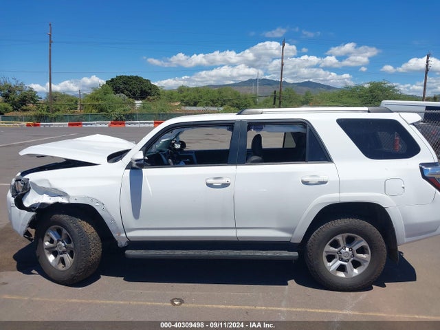 Toyota 4runner Sr5 Premium 2022 JTEFU5JRXN5263532 Image 14