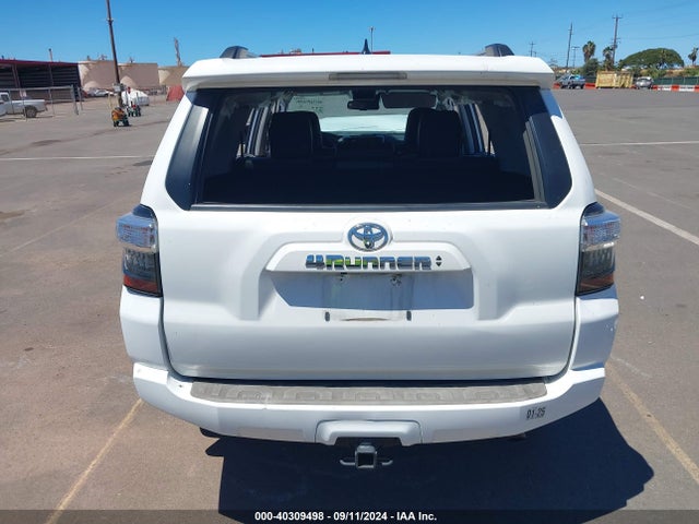 Toyota 4runner Sr5 Premium 2022 JTEFU5JRXN5263532 Image 16