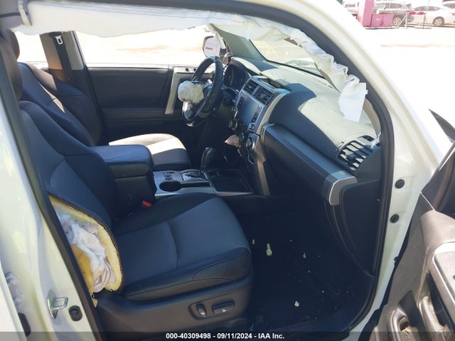 Toyota 4runner Sr5 Premium 2022 JTEFU5JRXN5263532 Image 5