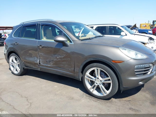 2012 PORSCHE CAYENNE WP1AA2A27CLA01970 Photo 5