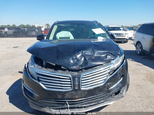 40309666 :رقم المزاد ، 5LMCJ3C95HUL24239 vin ، 2017 Lincoln Mkc Reserve مزاد بيع