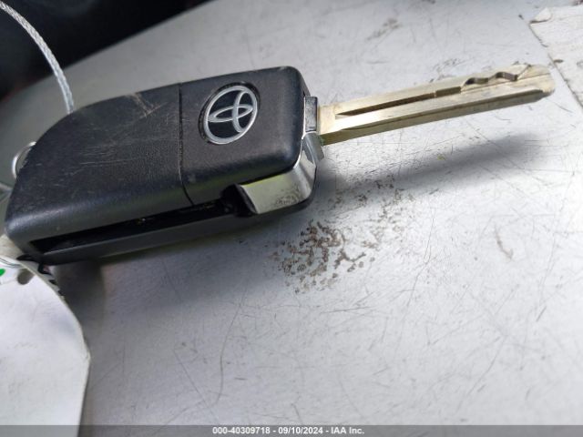 5YFEPMAE7NP273274 Toyota COROLLA LE