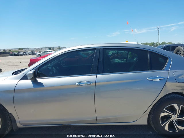 Honda ACCORD LX 2017 1HGCR2F33HA163796 Image 14