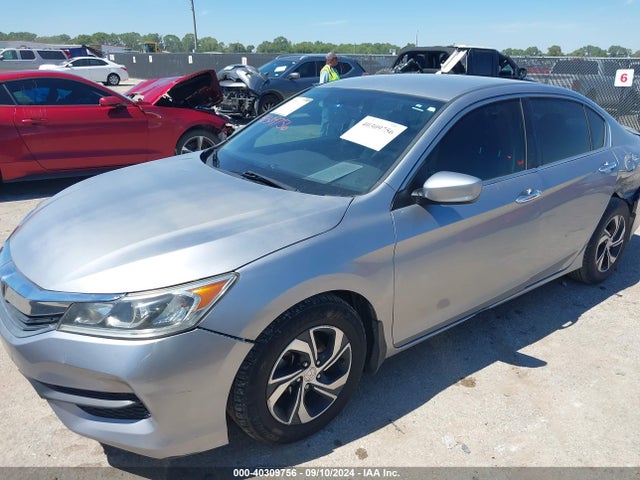 Honda ACCORD LX 2017 1HGCR2F33HA163796 Image 2