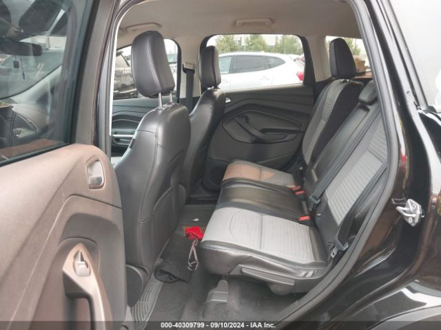 1FMCU0GD9KUB29789 Ford ESCAPE SE