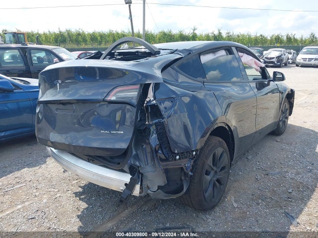 2024 TESLA MODEL Y 7SAYGDEE5RF153694 Photo 3