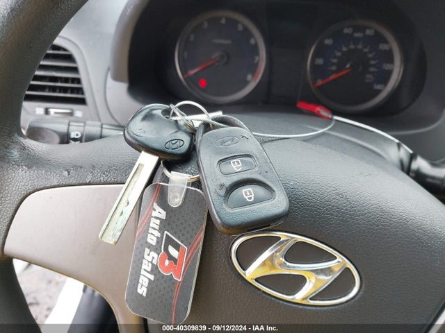 Hyundai ACCENT SE 2017 KMHCT4AE9HU173246 Image 11