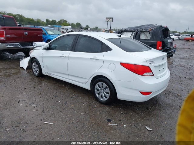 Hyundai ACCENT SE 2017 KMHCT4AE9HU173246 Image 3