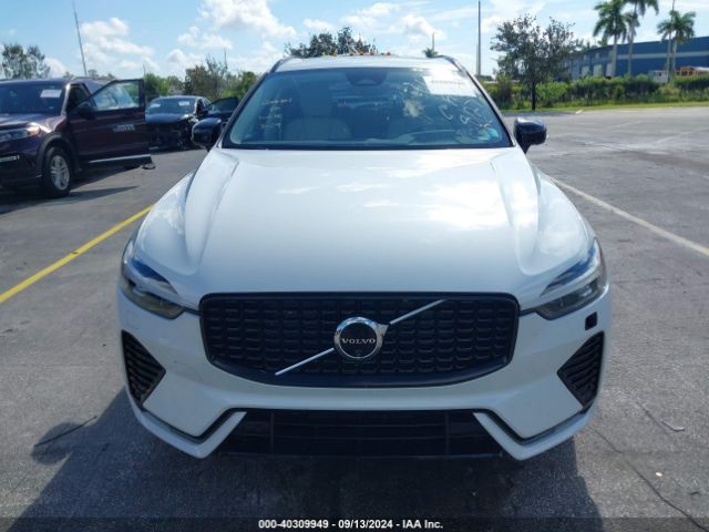 YV4L12RL1R1776614 Volvo Xc60 B5 Plus Dark Theme