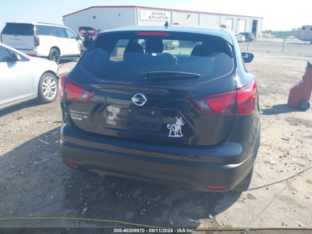 JN1BJ1CPXJW155578 Nissan Rogue Sport S
