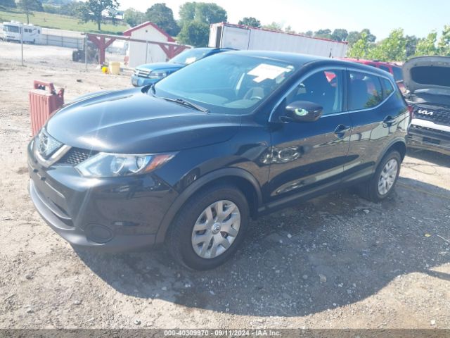 JN1BJ1CPXJW155578 Nissan Rogue Sport S