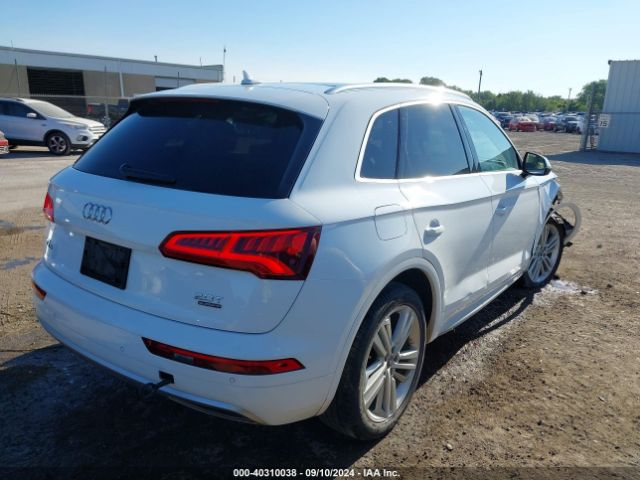 WA1CNAFY4J2200848 Audi Q5 2.0t Premium/2.0t Tech Premium